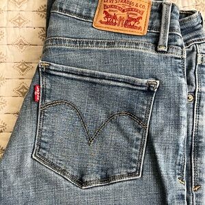 Levi's Mid Rise Skinny Jeans in Blue Denim with Gold Stitching